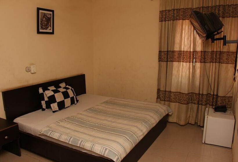 پانسیون Sapphire Guest House