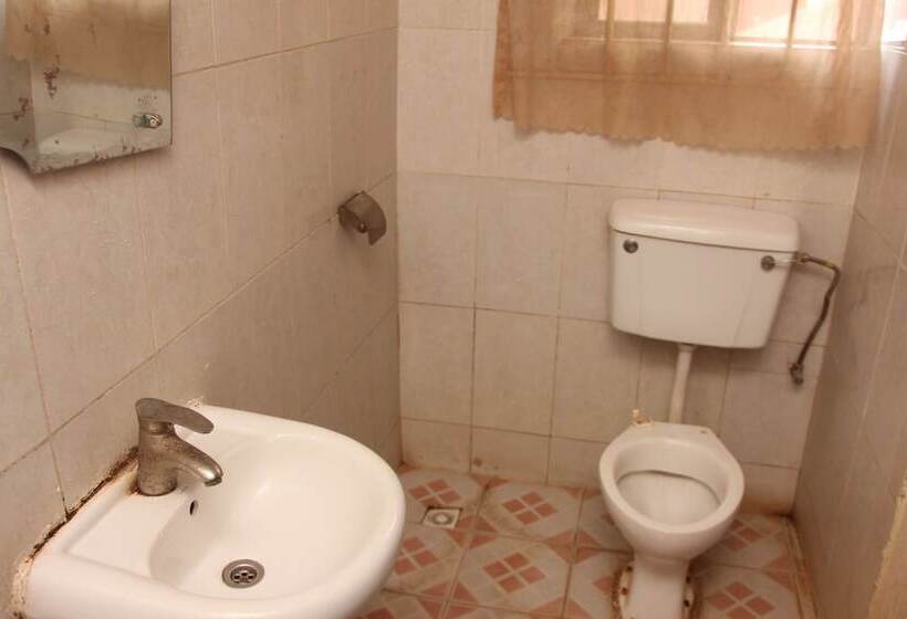 پانسیون Sapphire Guest House