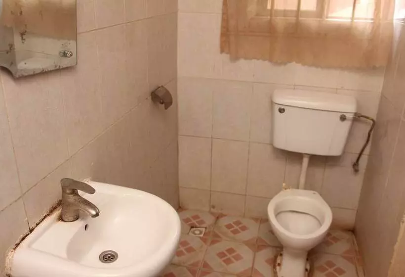 پانسیون Sapphire Guest House