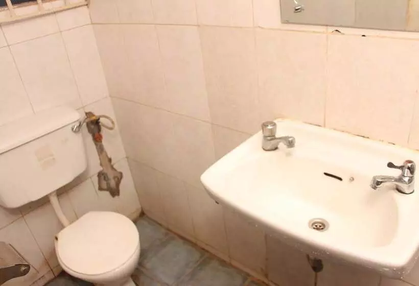 پانسیون Sapphire Guest House