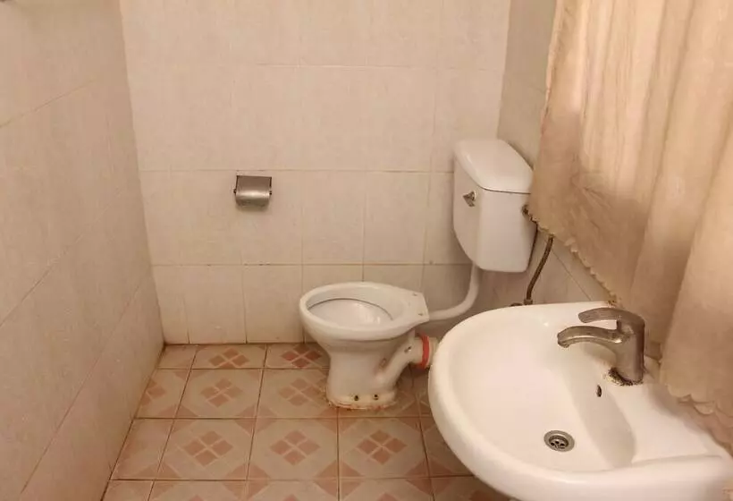 پانسیون Sapphire Guest House