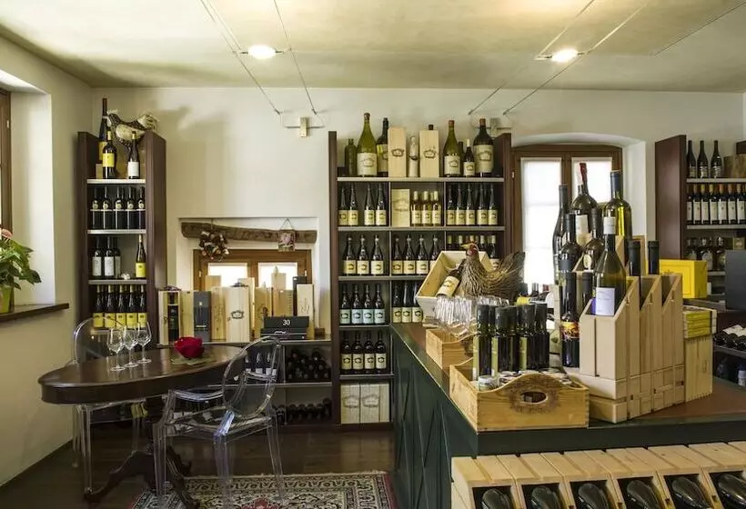 تختخواب و صبحانه Locanda Orologio