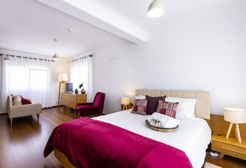 Bed and Breakfast Ohana Guesthouse Ericeira