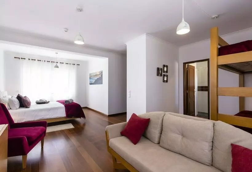 ベッドアンドブレックファースト Ohana Guesthouse Ericeira