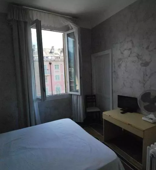 Hotelli Albergo La Vela