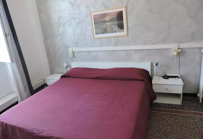 Hotelli Albergo La Vela