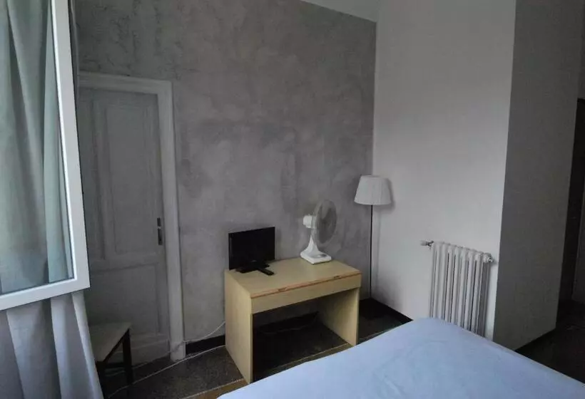 Hotelli Albergo La Vela