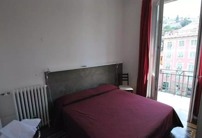 Hotelli Albergo La Vela