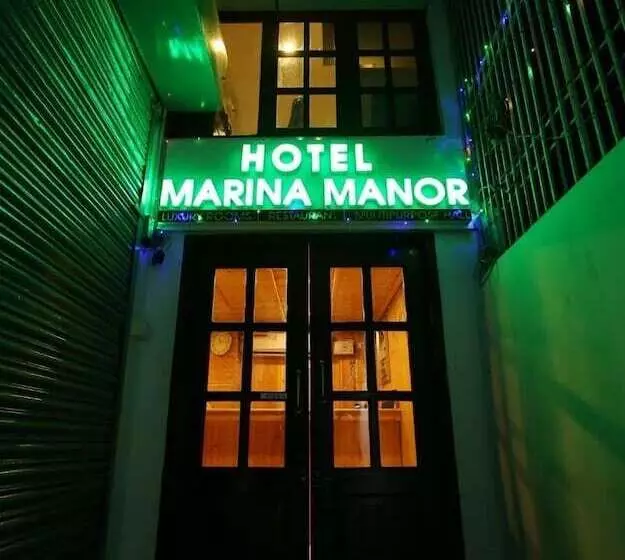 ホテル Marina Manor