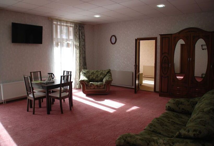 בית מלון כפרי Rodven