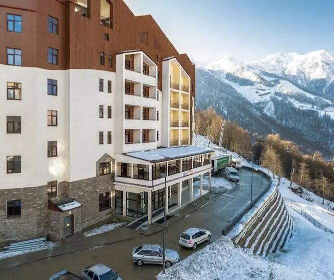 Hotelli Rosa Ski Inn