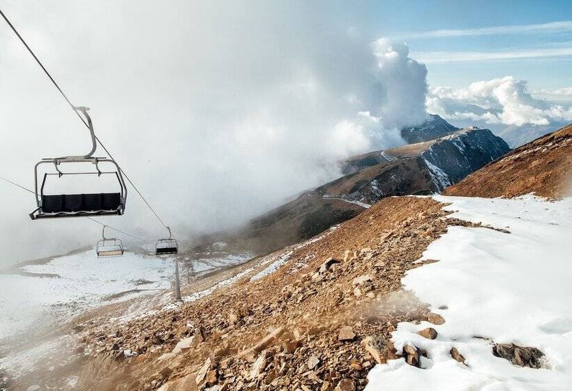 בית מלון כפרי Rosa Ski Inn