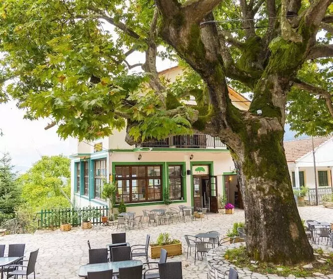 ペンション Helidona