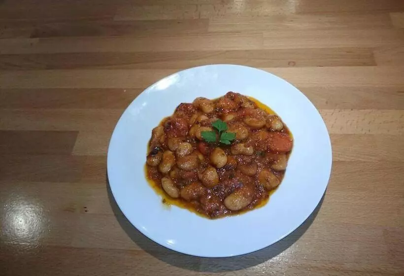 ペンション Helidona