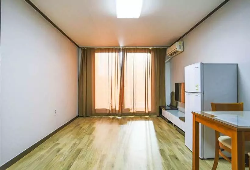 Majatalo Kyung Po Stone Valley