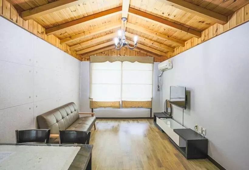 Majatalo Kyung Po Stone Valley