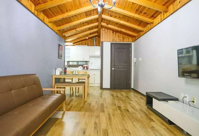 Majatalo Kyung Po Stone Valley