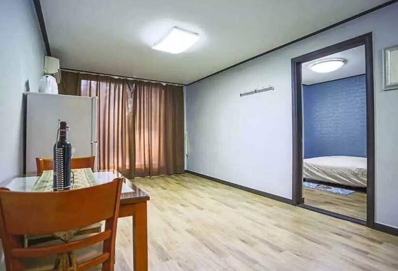 Majatalo Kyung Po Stone Valley