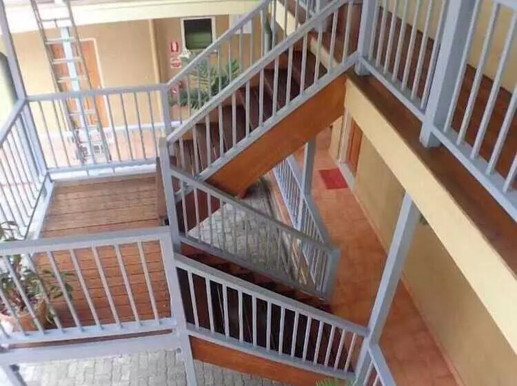 Majatalo Taklam Lodge