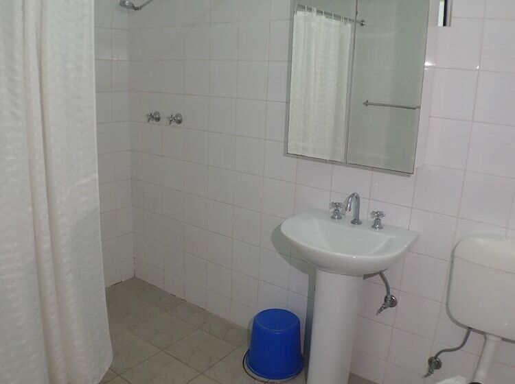 פנסיון Taklam Lodge