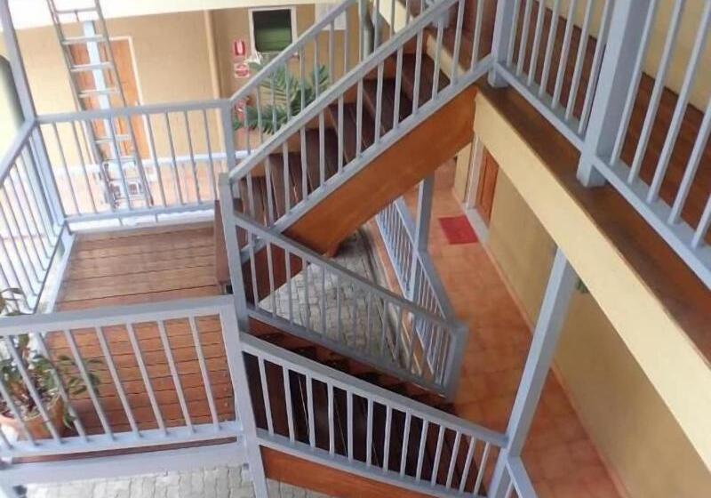 פנסיון Taklam Lodge