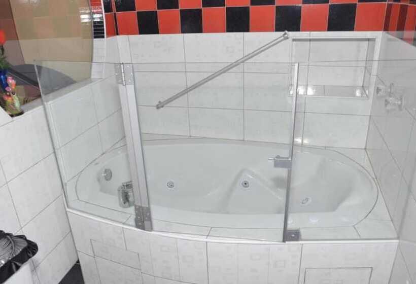 Sauna Spa Yaku Hostal