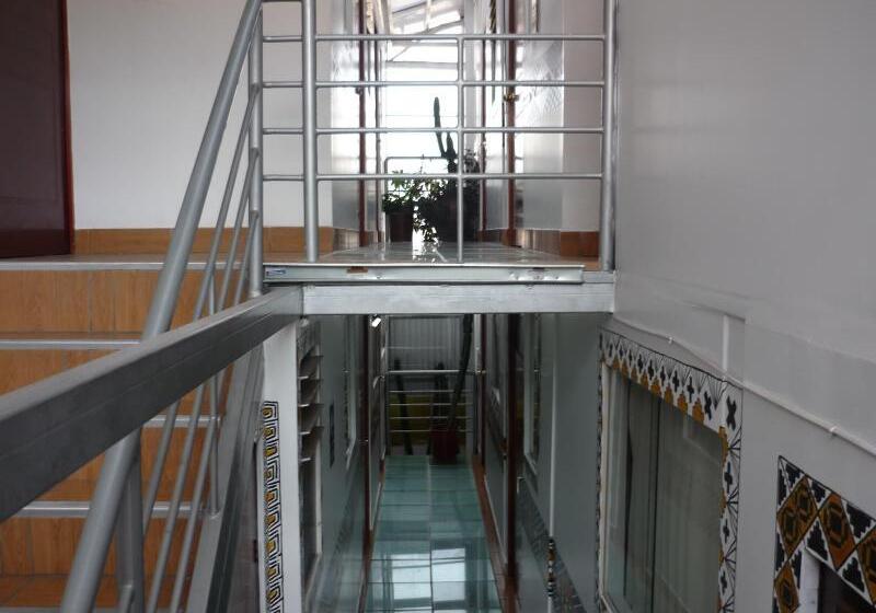 فندق صغير Casa Inn Hostal