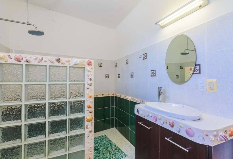 Casa Nueva Esperanza   Downstairs