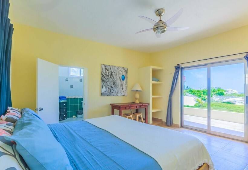 Casa Nueva Esperanza   Downstairs