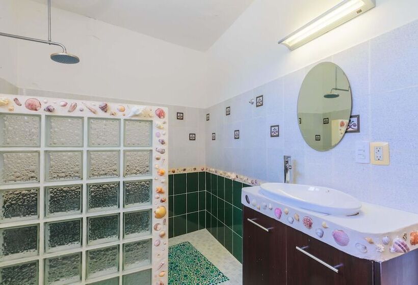 Casa Nueva Esperanza   Downstairs