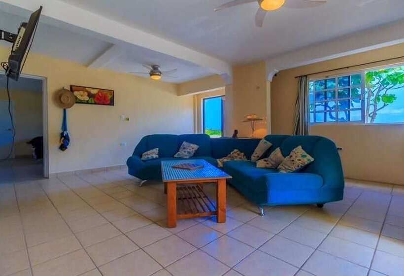 Casa Nueva Esperanza   Downstairs