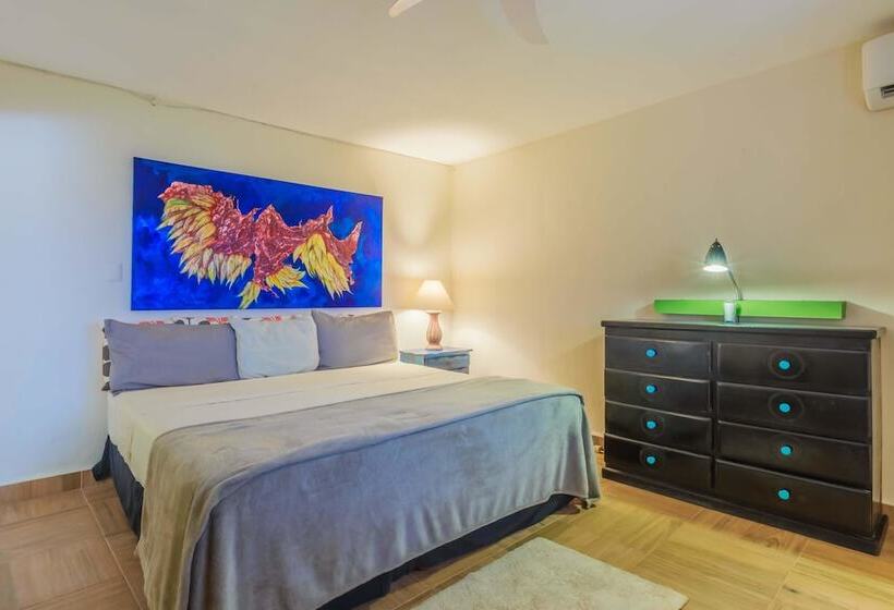 Casa Nueva Esperanza   Downstairs