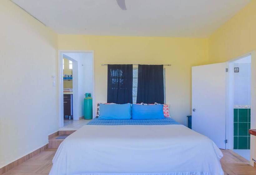 Casa Nueva Esperanza   Downstairs