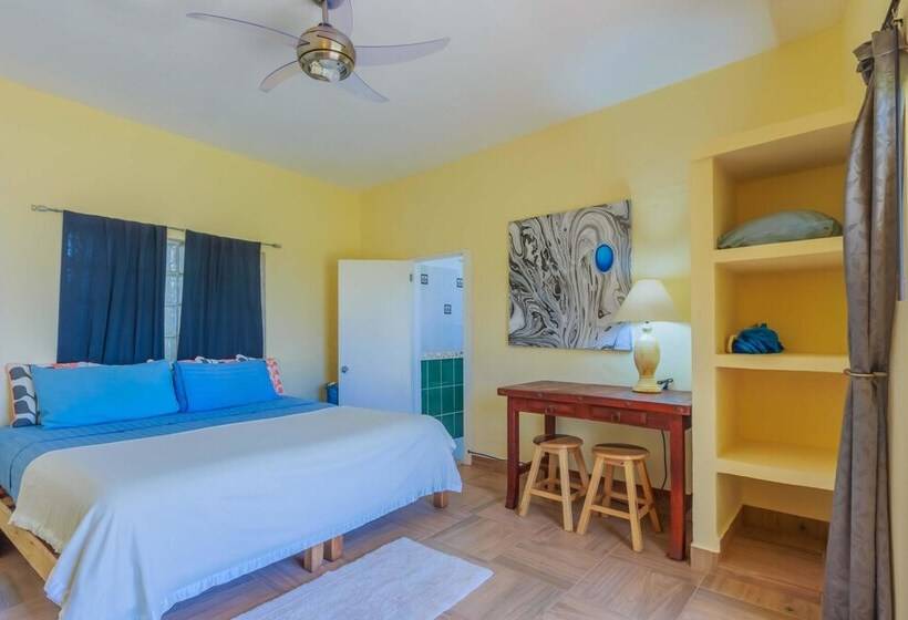 Casa Nueva Esperanza   Downstairs