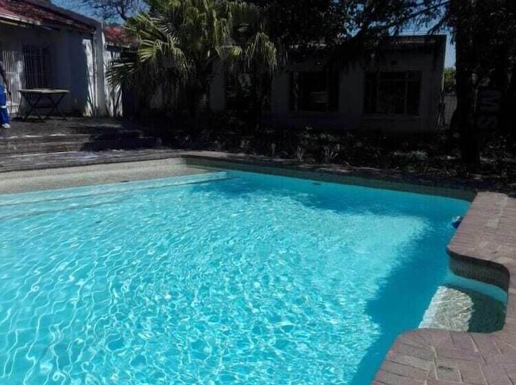 Fourways Youth Hostel