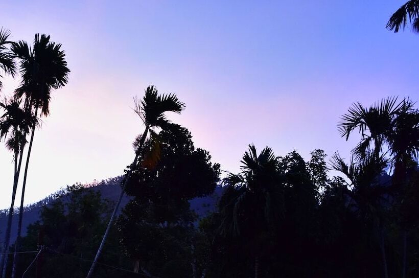 Отель Ella, Nine Arch Holiday Resort