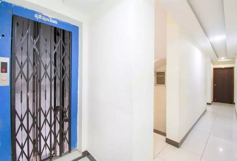 ホテル Gnr Palace