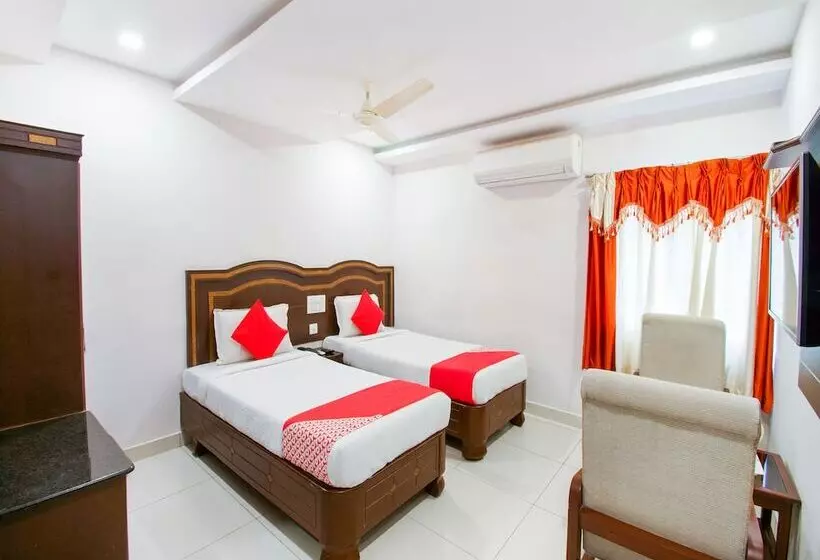 ホテル Gnr Palace