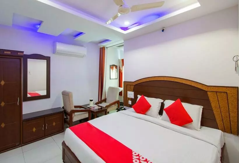 ホテル Gnr Palace