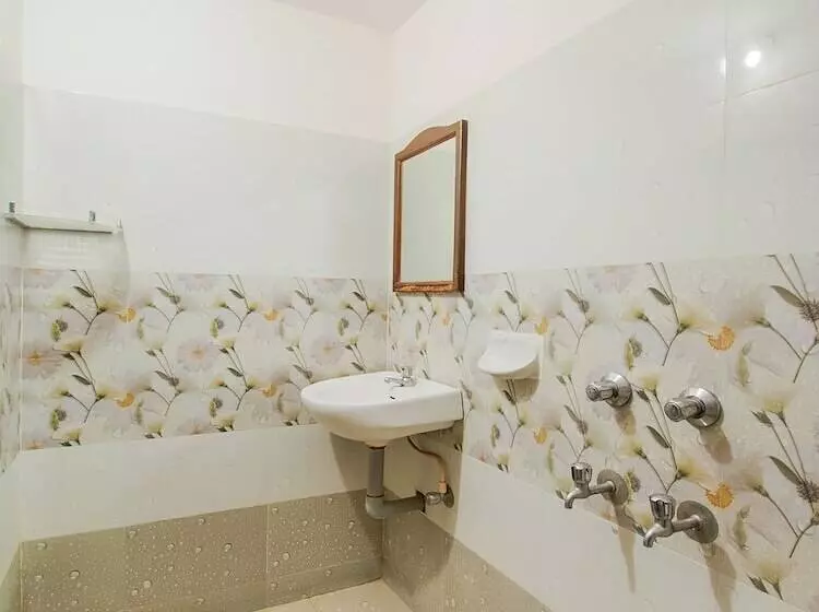 ホテル Gnr Palace