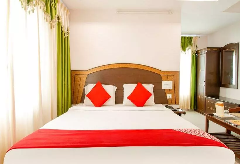 ホテル Gnr Palace