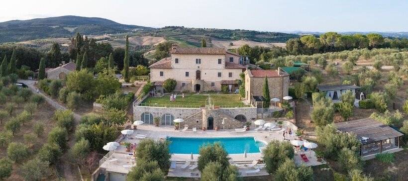 田舎風ホテル Tenuta Decimo Il Borgo Di Mariano