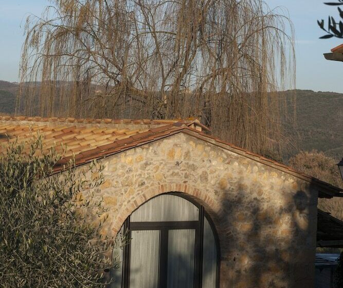 田舎風ホテル Tenuta Decimo Il Borgo Di Mariano