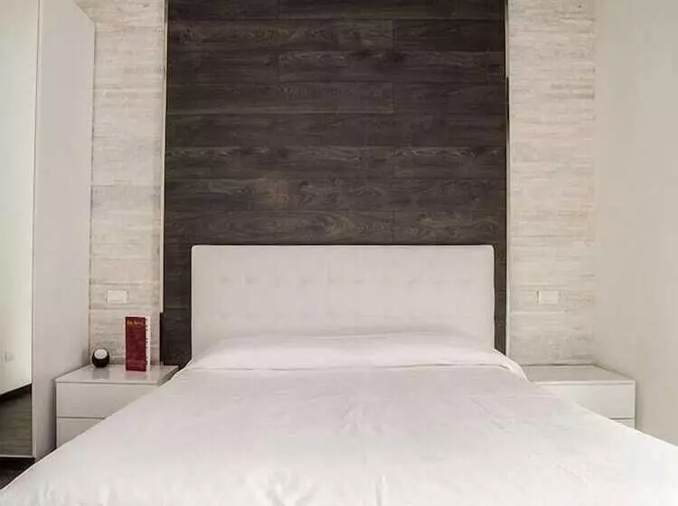 پانسیون Colosseo Rooms Imperial Rome