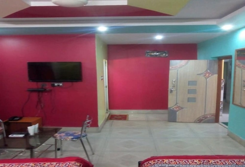 پانسیون Sheelas Guest House & Restaurant