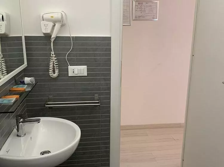 پانسیون Tiburtina Suites, Roma