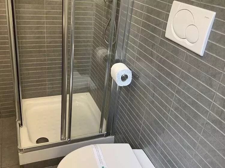 پانسیون Tiburtina Suites, Roma