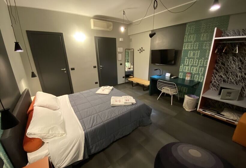 پانسیون Tiburtina Suites, Roma