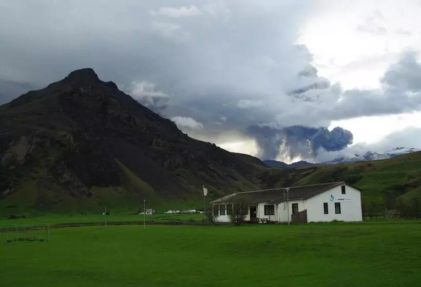 Hostel Skogar