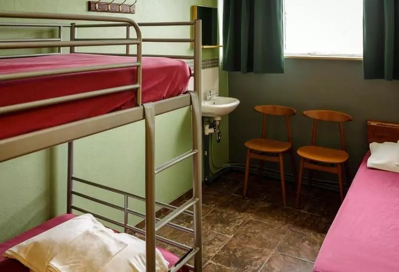 Hostel Skogar